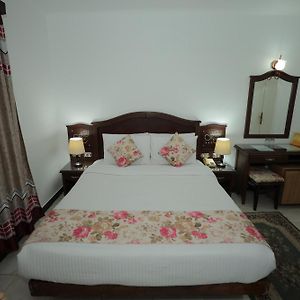 Deluxe Family Suite